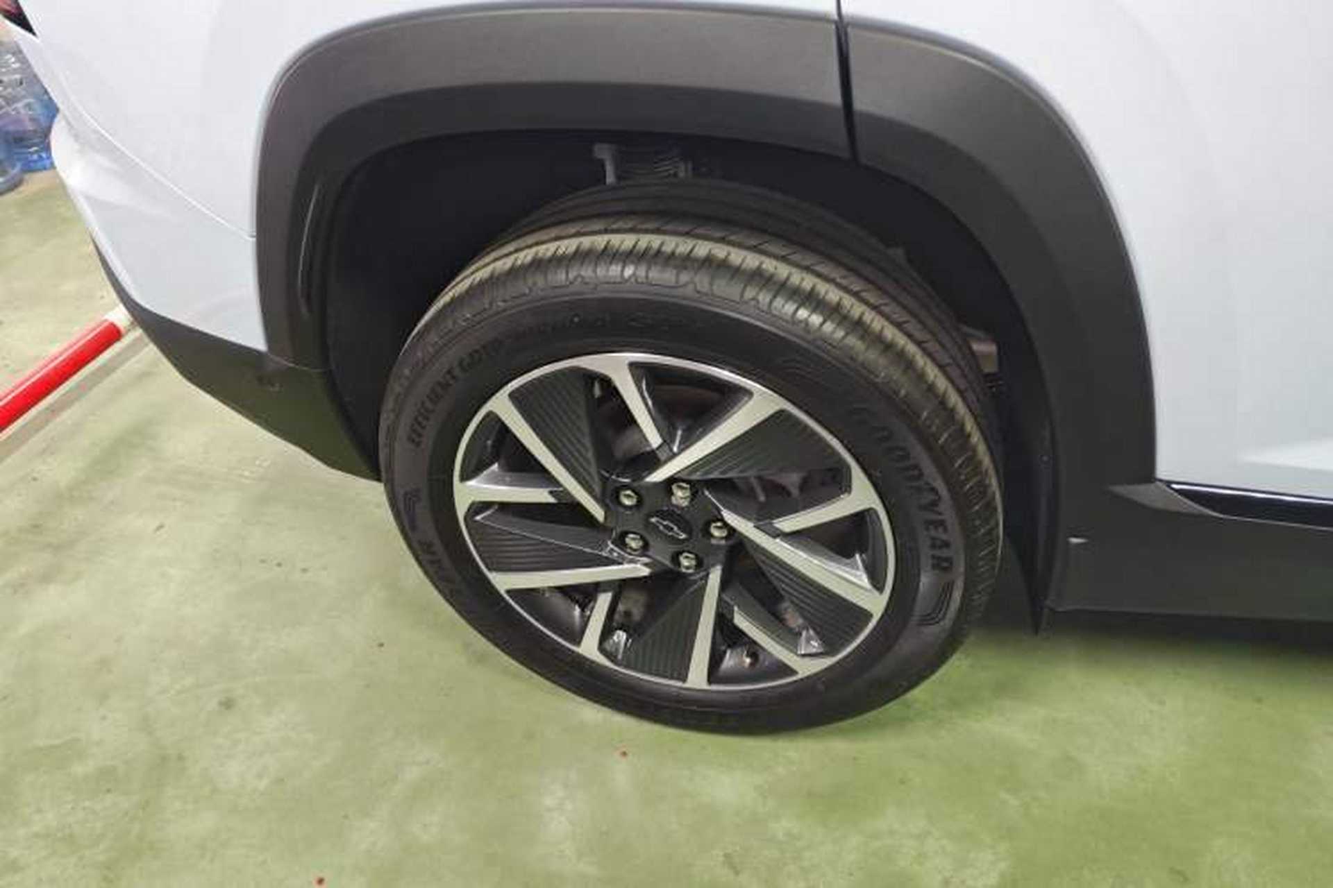 Used Chevrolet Equinox Plus 2024 102km RS Ultimate Edition Right Rear Wheel Hub
