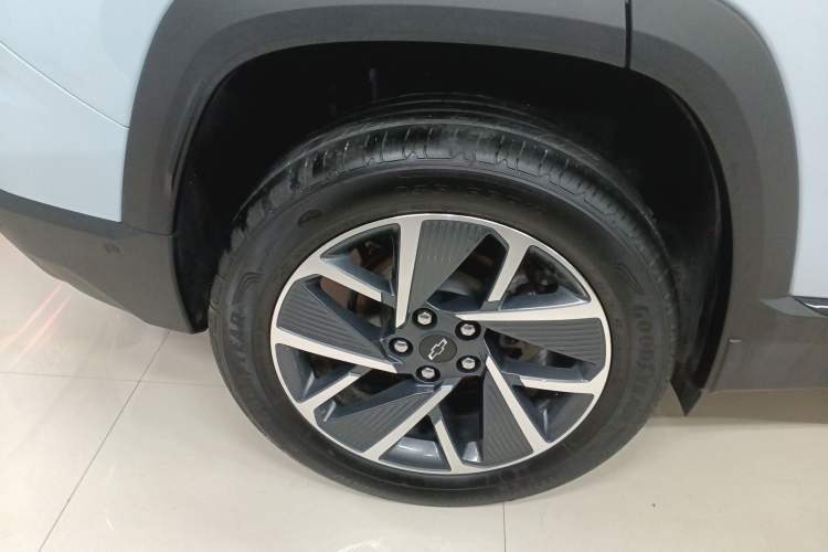 Used Chevrolet Equinox Plus 2024 102km RS Ultimate Edition Right Rear Wheel Hub