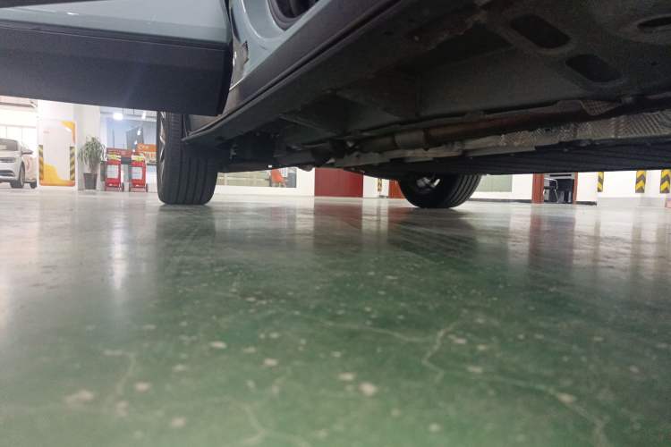 Used Chevrolet Equinox Plus 2024 102km RS Flagship Edition Right Side Sill