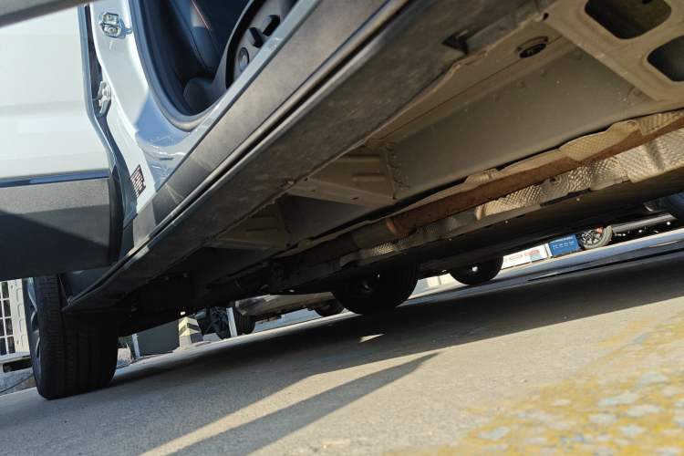 Used Chevrolet Equinox Plus 2024 102km RS Ultimate Edition Right Side Sill