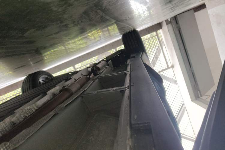 Used Chevrolet Equinox Plus 2024 102km RS Ultimate Edition Right Side Sill