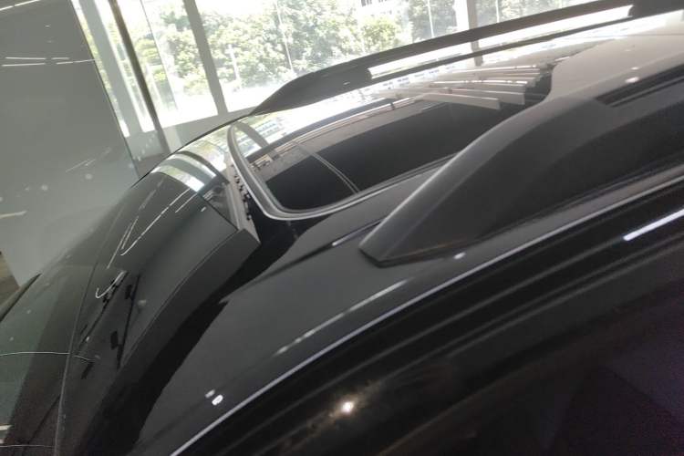 Used Chevrolet Equinox Plus 2024 102km RS Ultimate Edition Roof