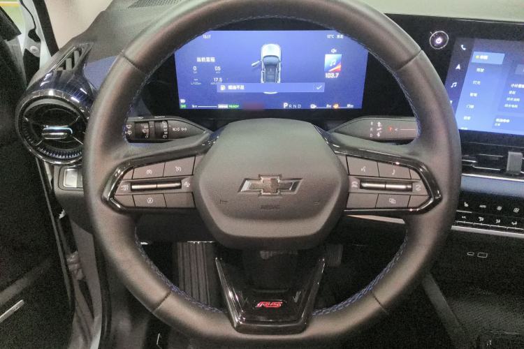 Used Chevrolet Equinox Plus 2024 102km RS Ultimate Edition Steering Wheel