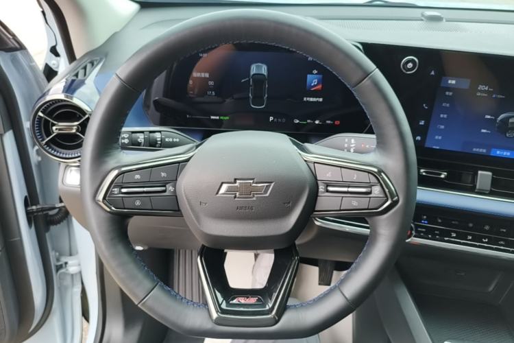 Used Chevrolet Equinox Plus 2024 102km RS Ultimate Edition Steering Wheel