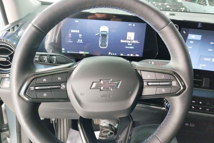 Used Chevrolet Equinox Plus 2024 102km RS Ultimate Edition Steering Wheel