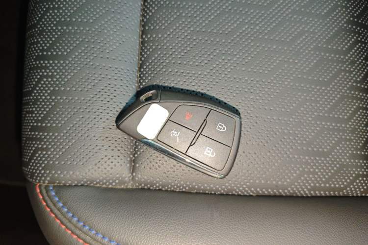 Used Chevrolet Equinox Plus 2024 102km RS Ultimate Edition Vehicle Key