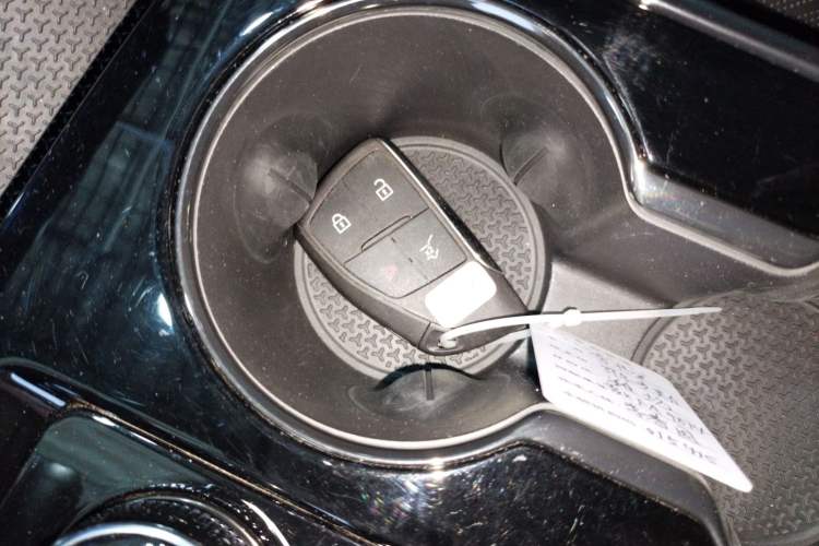 Used Chevrolet Equinox Plus 2024 102km RS Ultimate Edition Vehicle Key