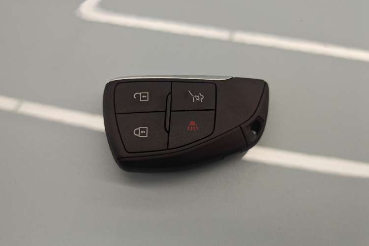 Used Chevrolet Equinox Plus 2024 102km RS Ultimate Edition Vehicle Key