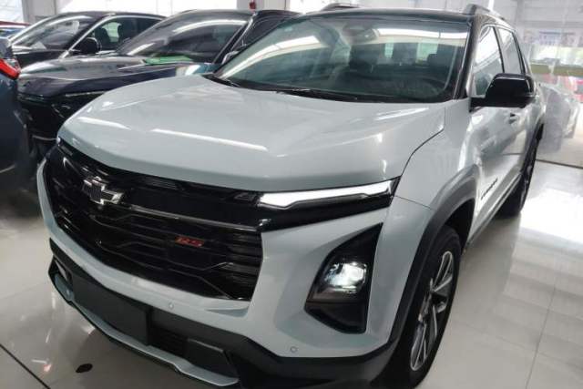 Used Chevrolet Equinox Plus 2024 102km RS Ultimate Edition