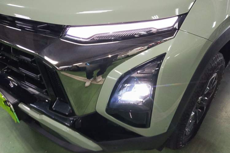 Used Chevrolet Equinox Plus 2024 155km ACTIV Ultimate Edition Left Front Headlight
