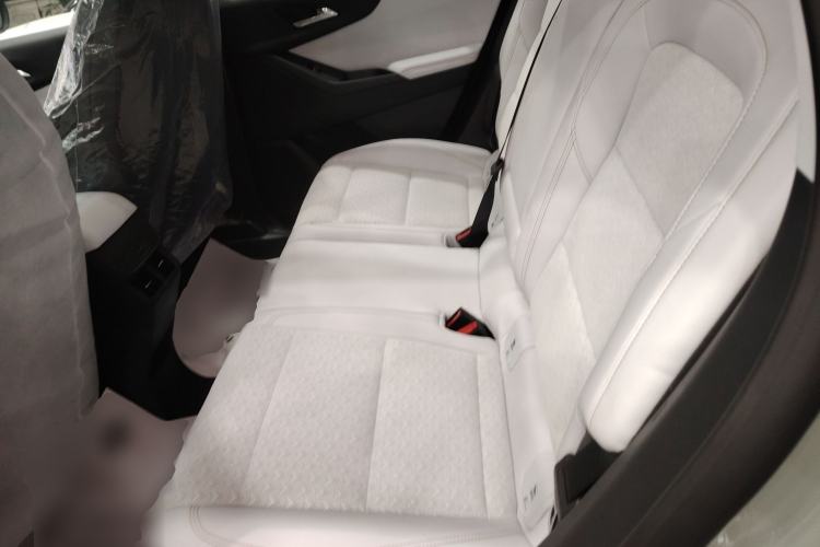 Used Chevrolet Equinox Plus 2024 155km ACTIV Ultimate Edition Left Rear Seat