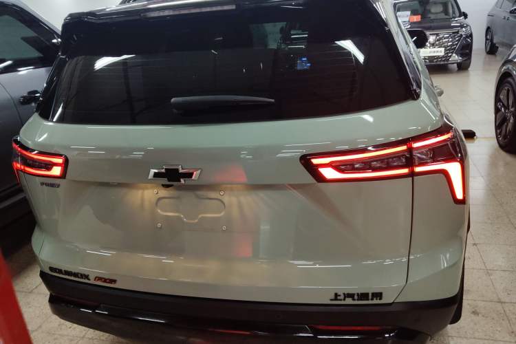 Used Chevrolet Equinox Plus 2024 102km RS Ultimate Edition Rear