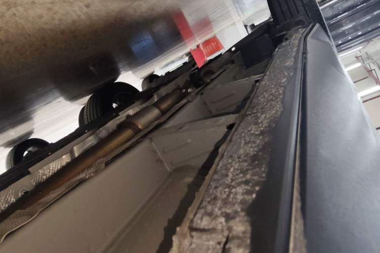 Used Chevrolet Equinox Plus 2024 102km RS Ultimate Edition Right Side Sill