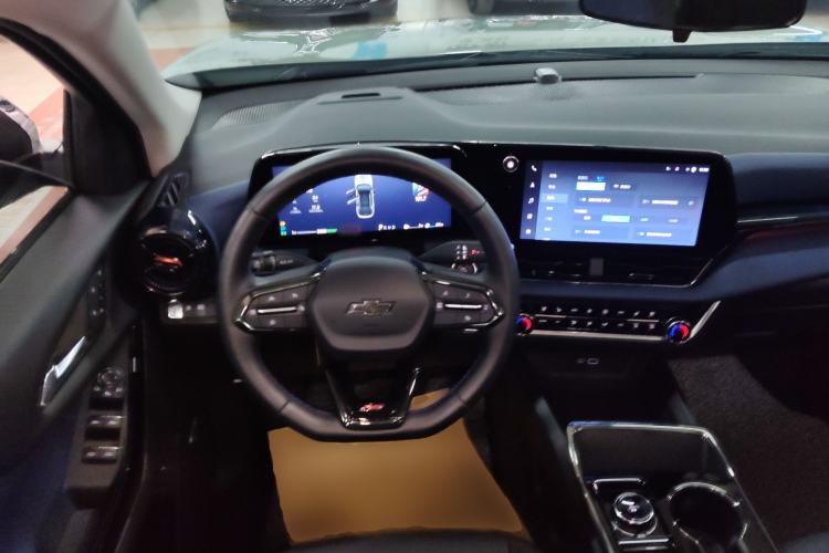 Used Chevrolet Equinox Plus 2024 102km RS Ultimate Edition Steering Wheel