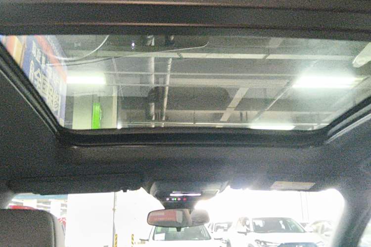 Used Chevrolet Equinox Plus 2024 102km RS Flagship Edition Headliner