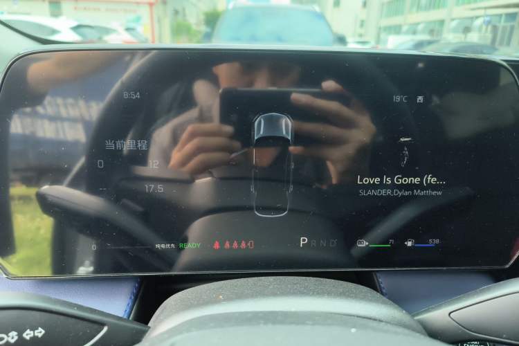 Used Chevrolet Equinox Plus 2024 102km RS Ultimate Edition Instrument Cluster