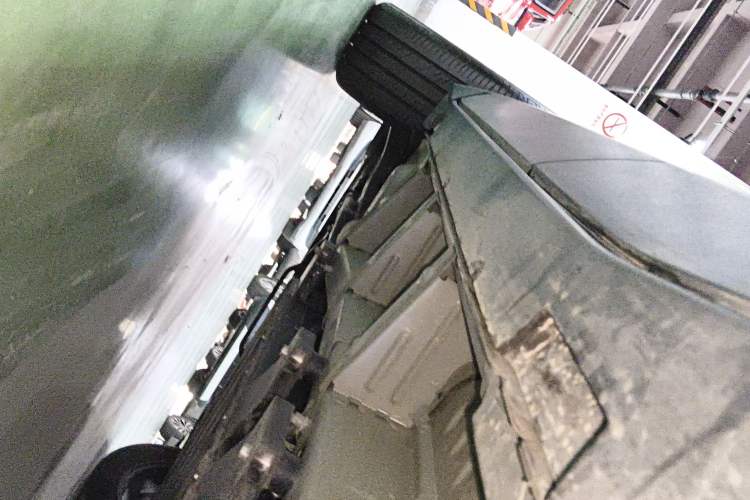 Used Chevrolet Equinox Plus 2024 102km RS Flagship Edition Left Side Sill