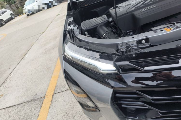 Used Chevrolet Equinox Plus 2024 102km RS Ultimate Edition Right Front Headlight