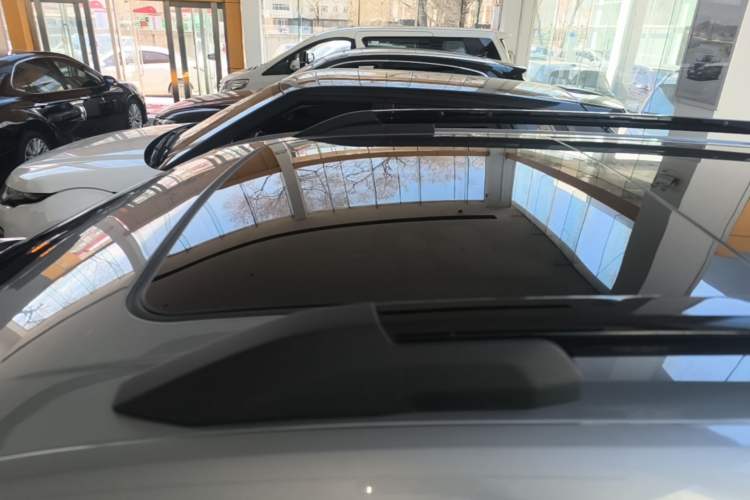 Used Chevrolet Equinox Plus 2024 155km ACTIV Ultimate Edition Roof