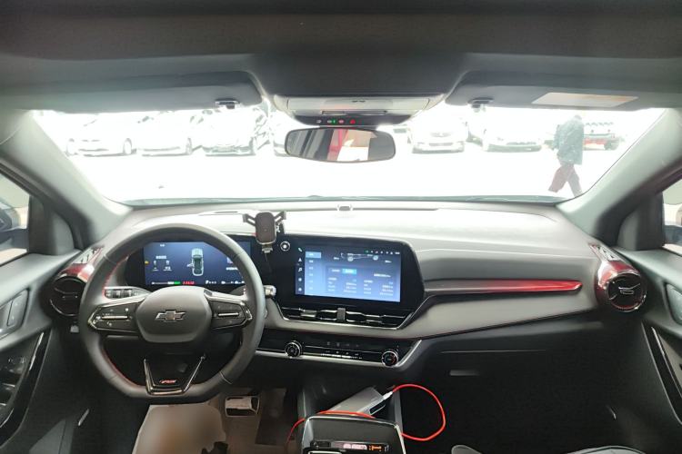 Used Chevrolet Equinox Plus 2024 102km RS Flagship Edition Center Console