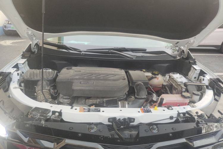 Used Chevrolet Equinox Plus 2024 102km RS Ultimate Edition Engine Bay