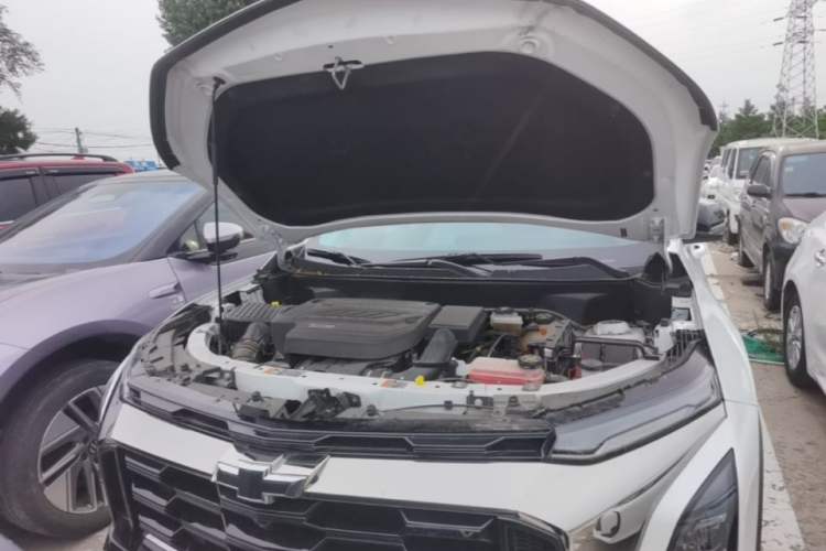 Used Chevrolet Equinox Plus 2024 155km ACTIV Ultimate Edition Engine Bay