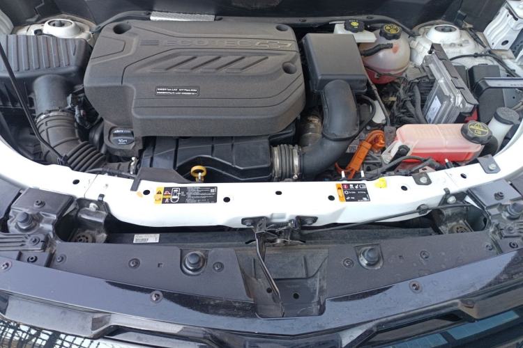 Used Chevrolet Equinox Plus 2024 102km RS Ultimate Edition Engine Bay
