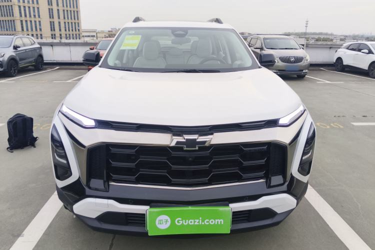 Used Chevrolet Equinox Plus 2024 155km ACTIV Ultimate Edition Front