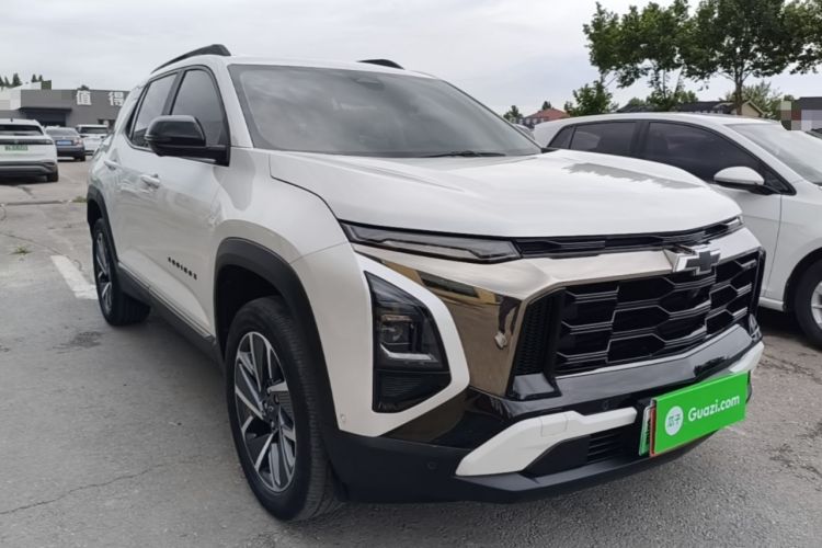 Used Chevrolet Equinox Plus 2024 102km RS Ultimate Edition Front Right 45 Deg