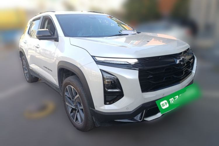Used Chevrolet Equinox Plus 2024 102km RS Ultimate Edition Front Right 45 Deg