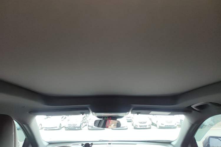 Used Chevrolet Equinox Plus 2024 102km RS Flagship Edition Headliner