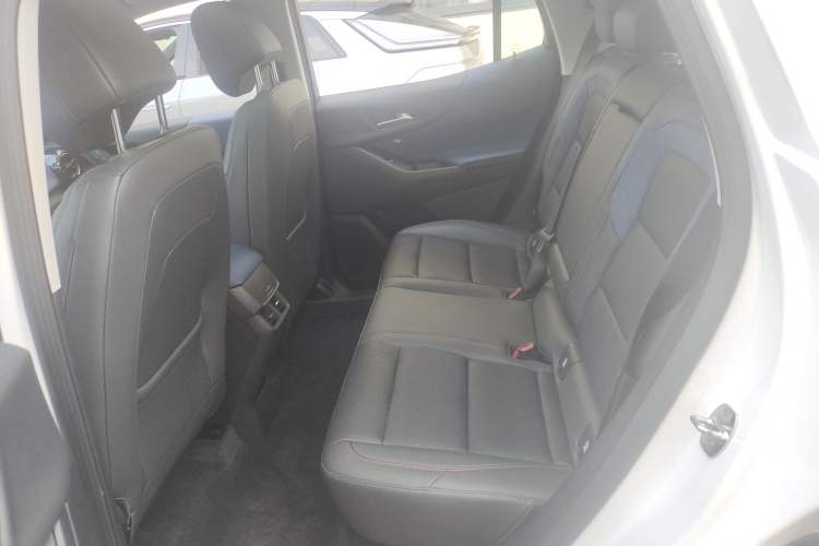 Used Chevrolet Equinox Plus 2024 102km RS Ultimate Edition Left Rear Seat