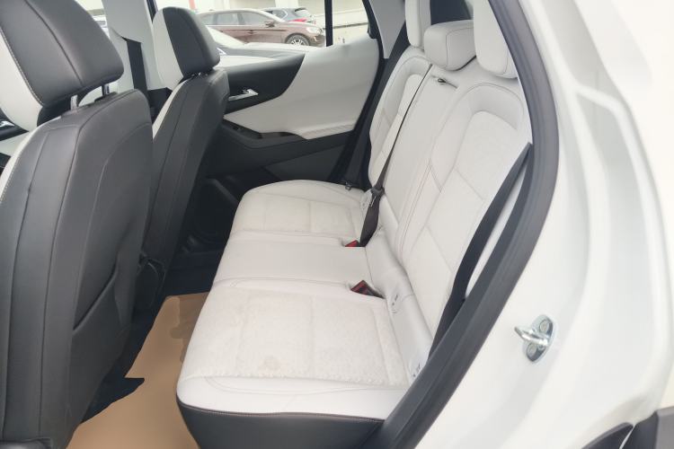 Used Chevrolet Equinox Plus 2024 155km ACTIV Ultimate Edition Left Rear Seat