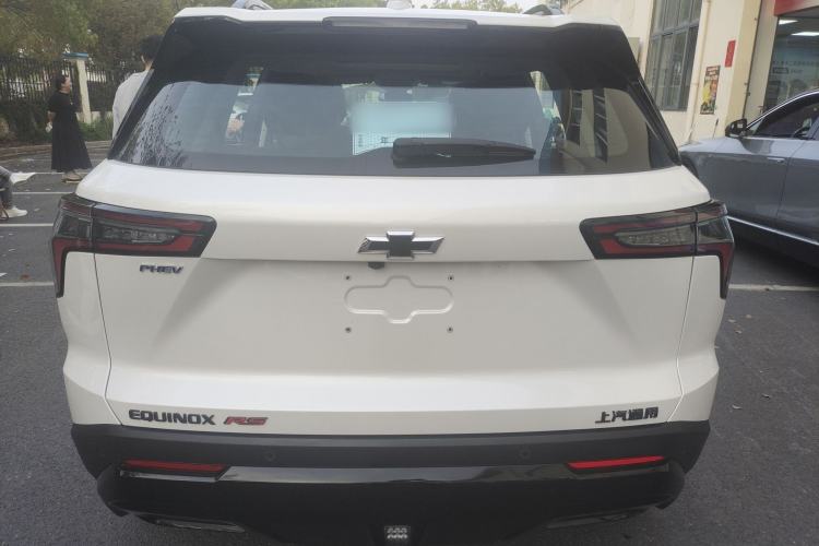 Used Chevrolet Equinox Plus 2024 102km RS Ultimate Edition Rear