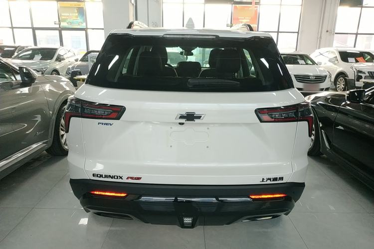 Used Chevrolet Equinox Plus 2024 102km RS Ultimate Edition Rear
