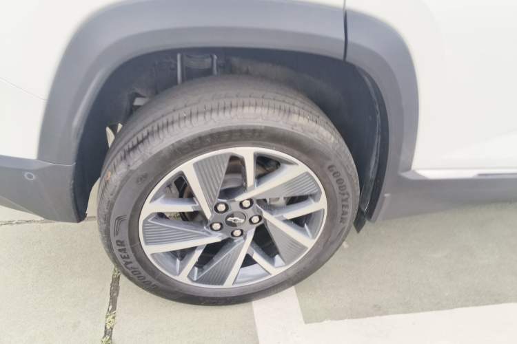 Used Chevrolet Equinox Plus 2024 155km ACTIV Ultimate Edition Right Rear Wheel Hub