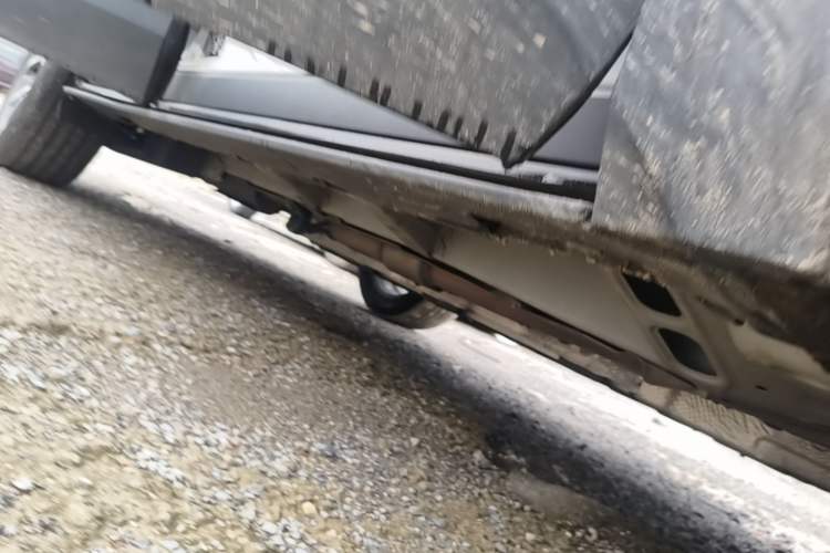 Used Chevrolet Equinox Plus 2024 102km RS Ultimate Edition Right Side Sill