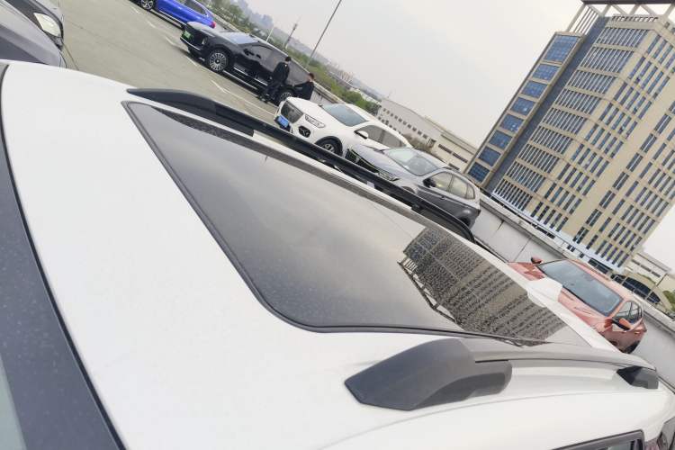 Used Chevrolet Equinox Plus 2024 155km ACTIV Ultimate Edition Roof