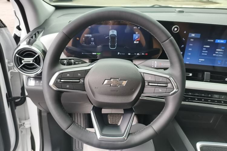 Used Chevrolet Equinox Plus 2024 102km RS Ultimate Edition Steering Wheel