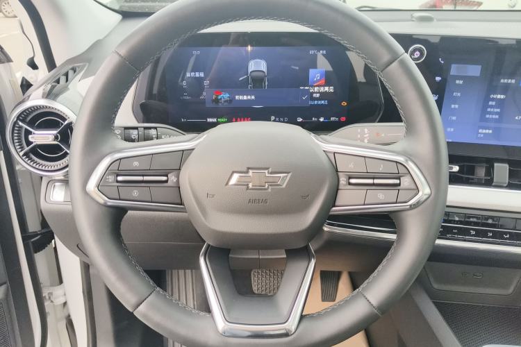 Used Chevrolet Equinox Plus 2024 155km ACTIV Ultimate Edition Steering Wheel
