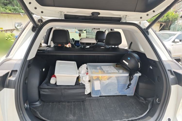 Used Chevrolet Equinox Plus 2024 102km RS Ultimate Edition Trunk
