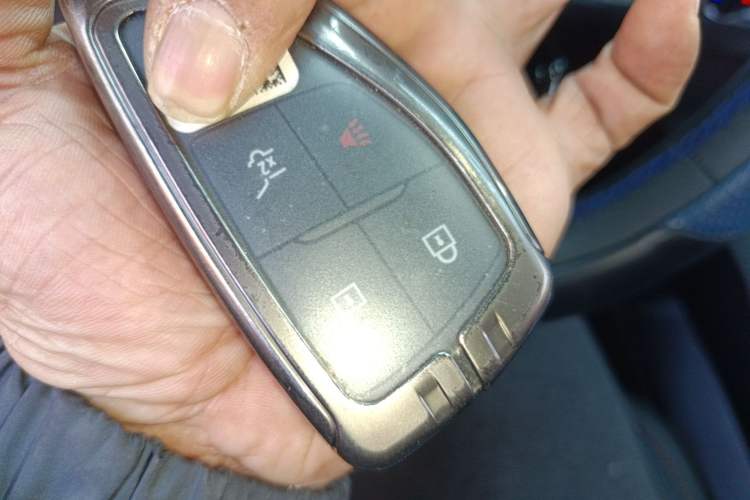 Used Chevrolet Equinox Plus 2024 102km RS Ultimate Edition Vehicle Key