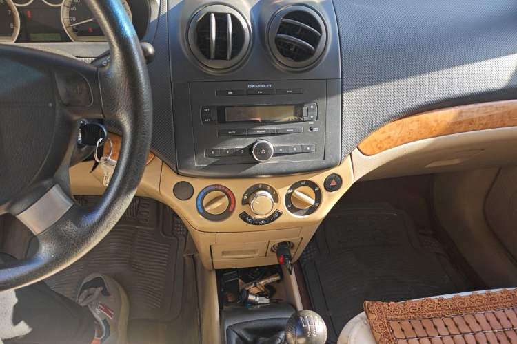 Used Chevrolet Lova 2007 1.4 SL MT Audio And AC Panel
