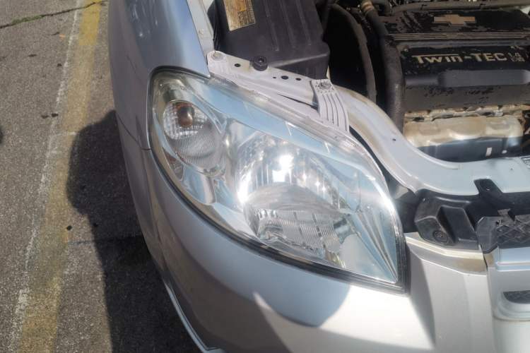 Used Chevrolet Lova 2007 1.4 SL MT Right Front Headlight