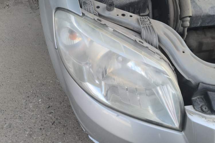 Used Chevrolet Lova 2007 1.4 SL MT Right Front Headlight
