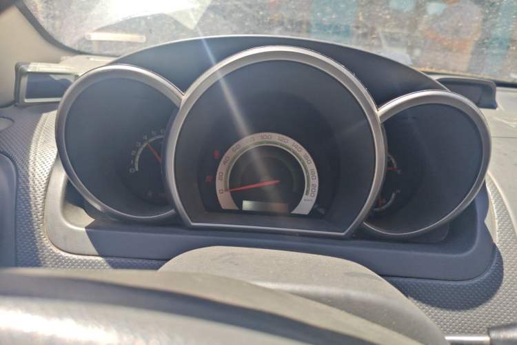 Used Chevrolet Lova 2009 1.4 SL MT Instrument Cluster