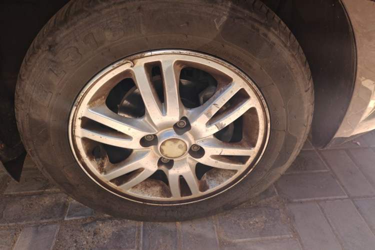 Used Chevrolet Lova 2009 1.4 SL MT Right Front Wheel Hub