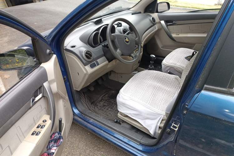 Used Chevrolet Lova 2009 1.4 SL MT Driver Seat