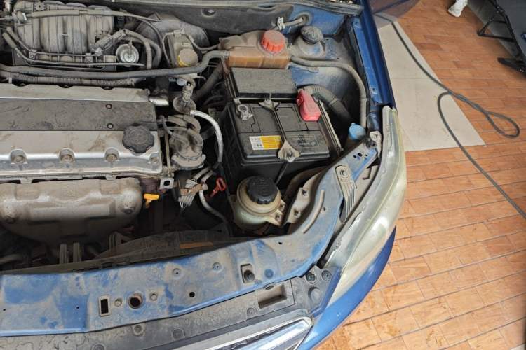 Used Chevrolet Lova 2009 1.6 SX AT Engine Bay Left