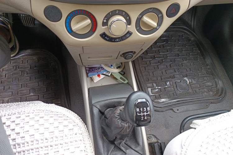 Used Chevrolet Lova 2009 1.4 SL MT Gear Lever